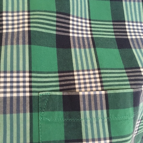 J. Crew. Men’s Casual Button Down. S - Picture 3 of 4